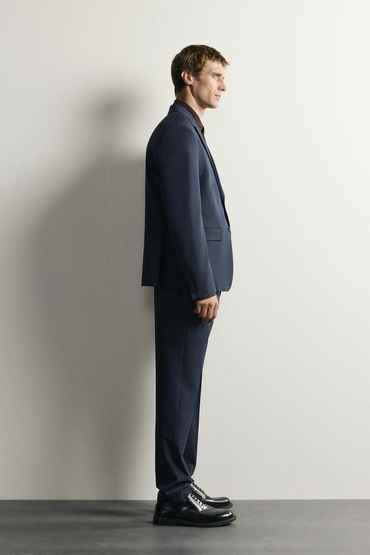 Blazer de traje cómodo 4
