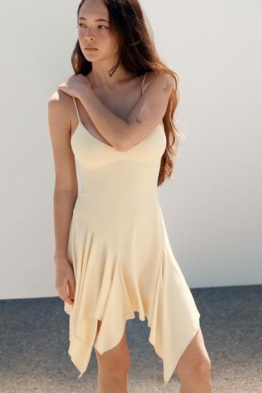 ROBE À BRETELLES ASYMÉTRIQUE - Jaune de Zara - Image 1