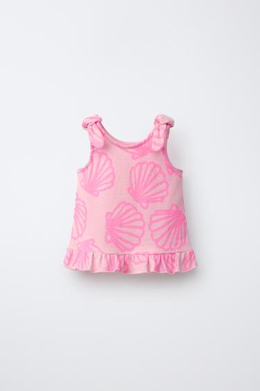 T-SHIRT MET KNOOPJES EN FLUOR SCHELPEN - Felroze van Zara
