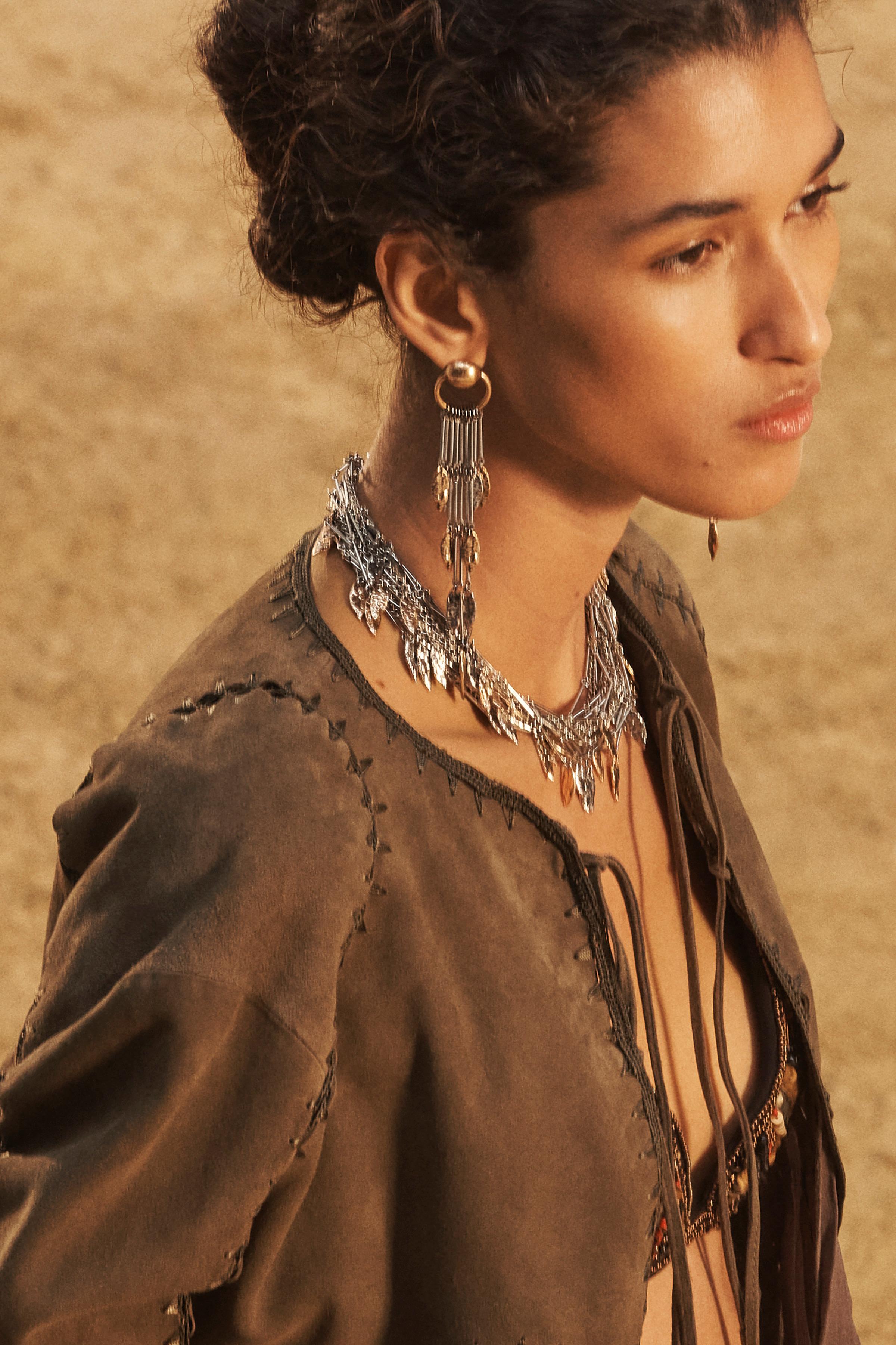 【ZARA】LIMITED EDITION ネクタイネックレス 1856/605/881 ZARA】LIMITED EDITION ネクタイネックレス 1856/605/881 (ZARA