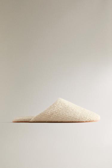 HJEMMESKO I ULD - Beige fra Zara