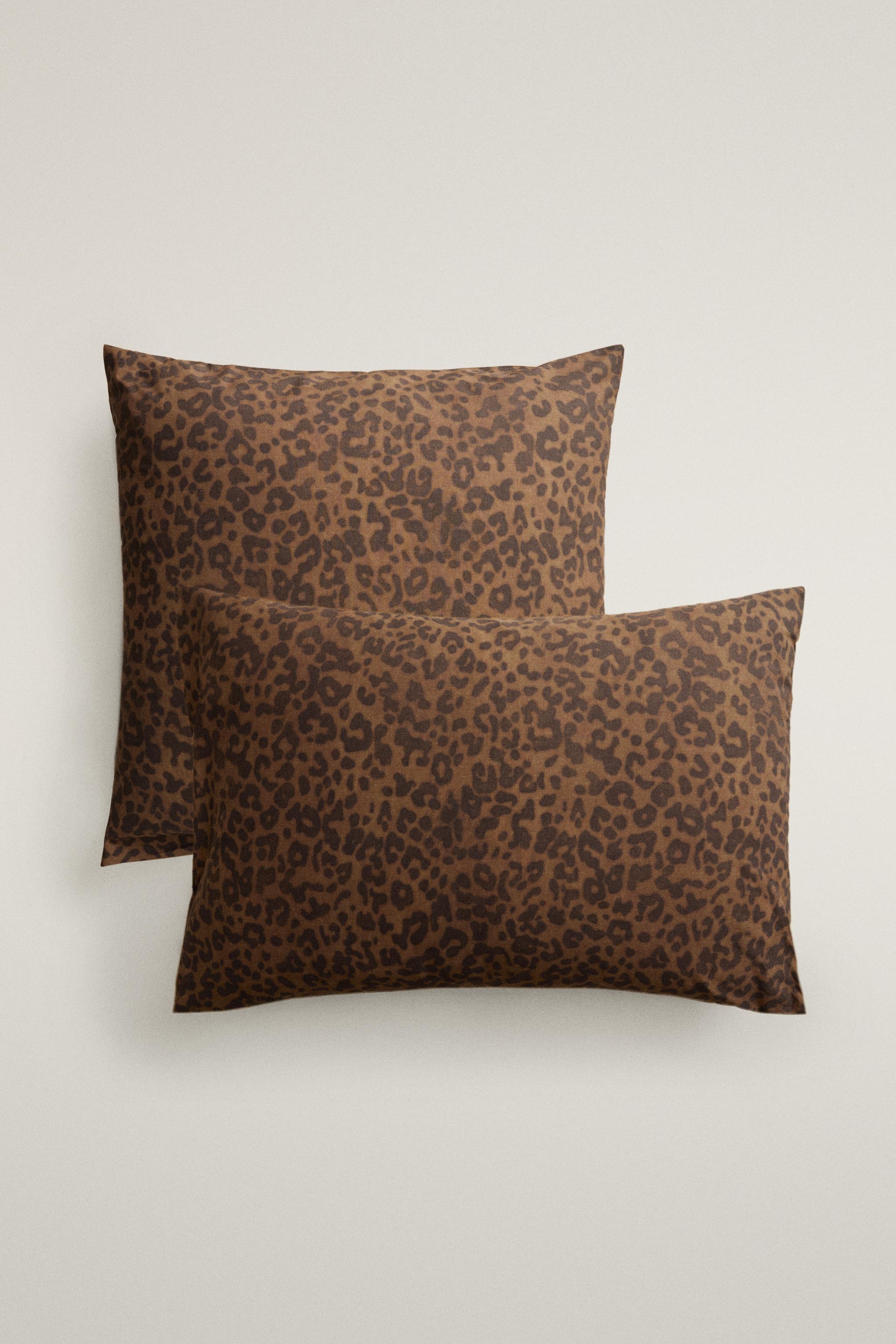 TAIE D’OREILLER LÉOPARD PERCALE (200 FILS)