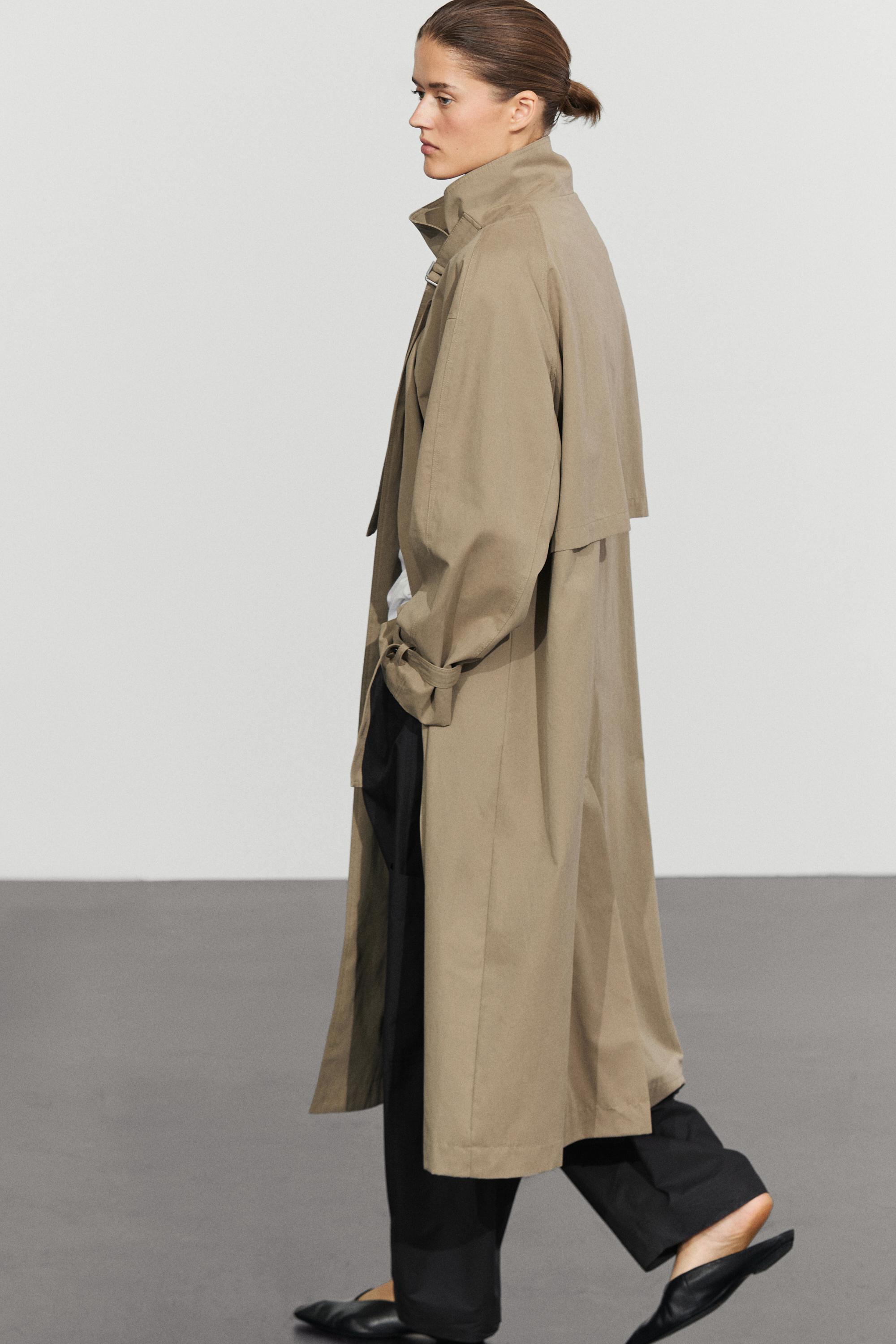 Long buckle-detail trench coat