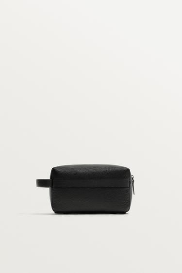LEATHER TOILETRY BAG - Black by Zara