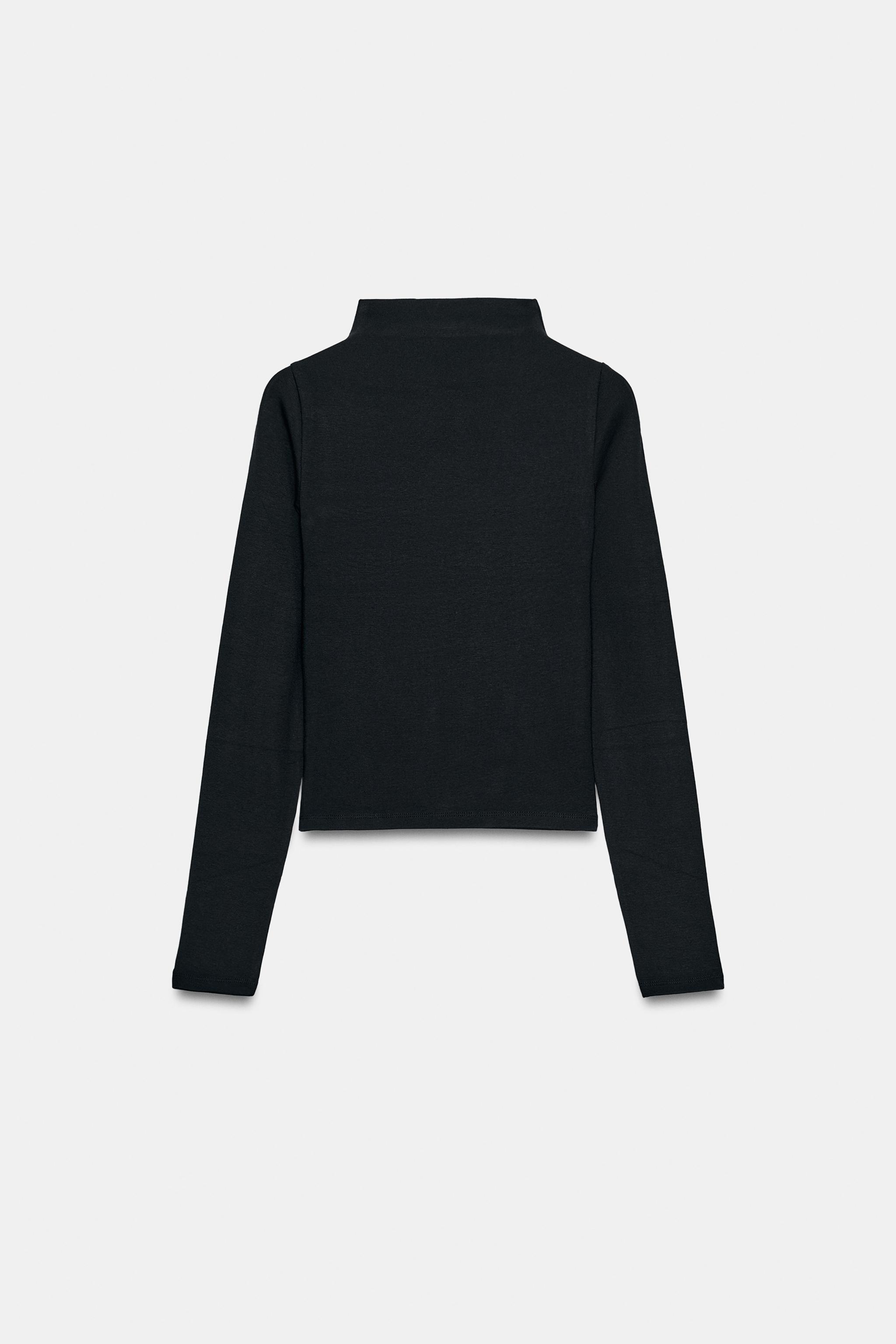MOCK NECK T-SHIRT