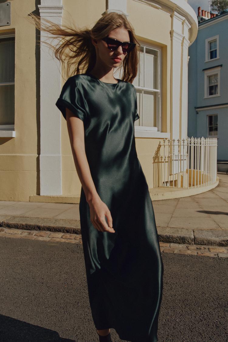 Vestido midi satinado