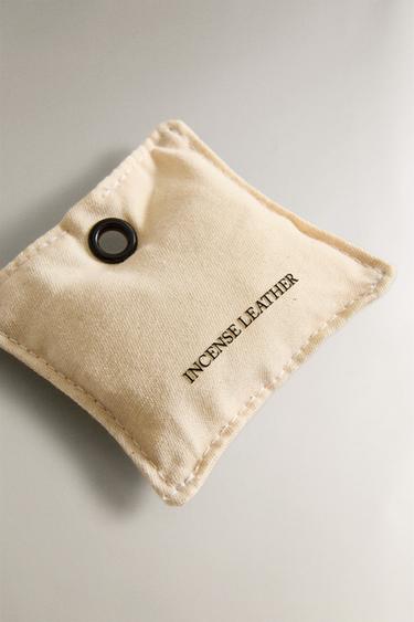 DIFFUSEUR DE VOITURE INCENSE LEATHER - Bronze de Zara - Image 1