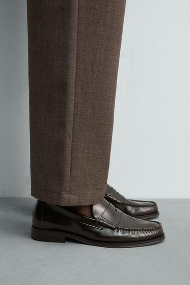 MOCASSINS EN CUIR AVEC MASQUE - Chocolat de Zara - Image 1