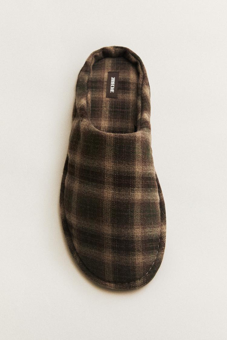CHECK MULE SLIPPERS — Brown