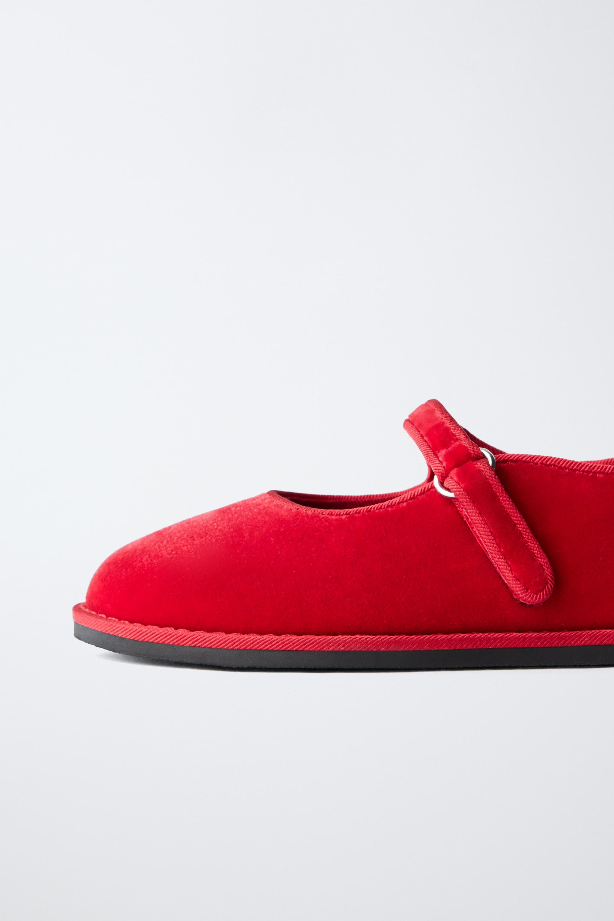 VELVET BALLET FLATS