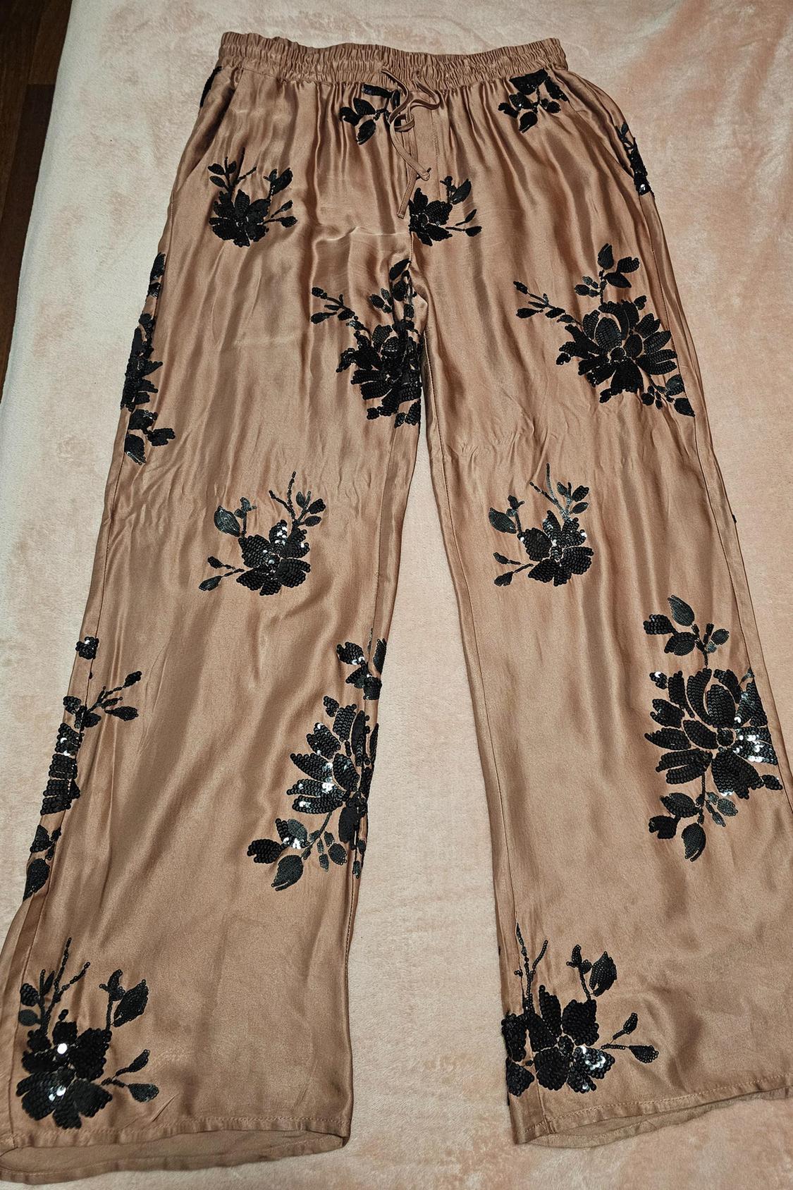 EMBROIDERED TROUSERS WITH SEQUINS