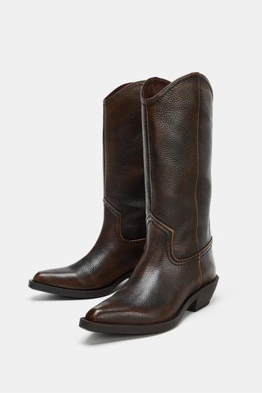 BOTTES EN CUIR À EFFET USÉ - Marron de Zara - Image 1