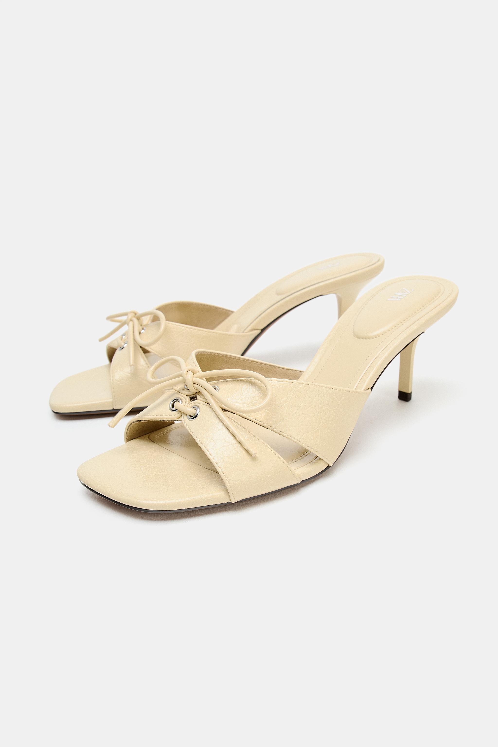 LACE-DETAIL HEELED SANDALS