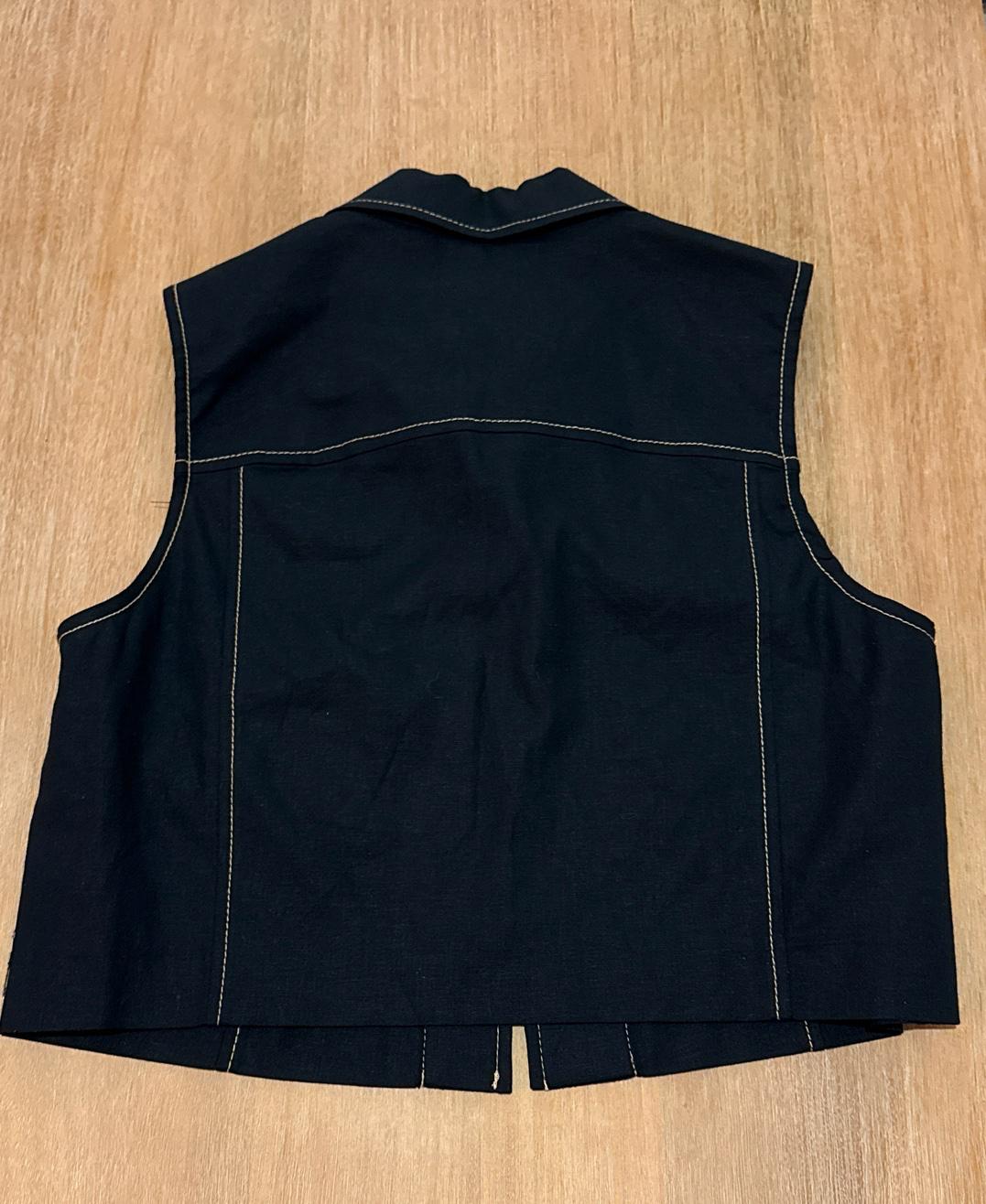 CONTRAST STITCHING STRAIGHT FIT VEST - Image 2