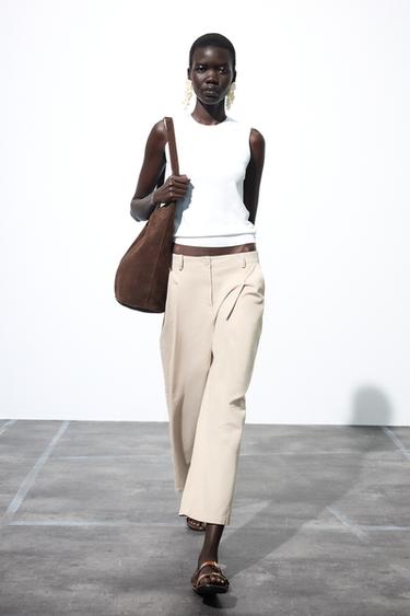 CHINO TROUSERS WITH DARTS - Beige by Zara