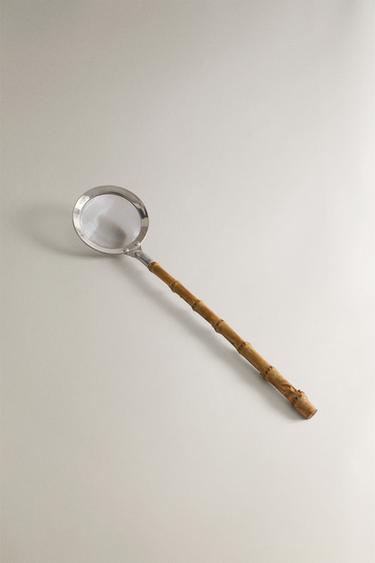 ÉCUMOIRE BAMBOU ET ACIER - Acier de Zara - Image 1