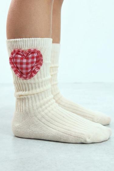 CALCETÍN CORAZÓN VICHY - Crudo de Zara