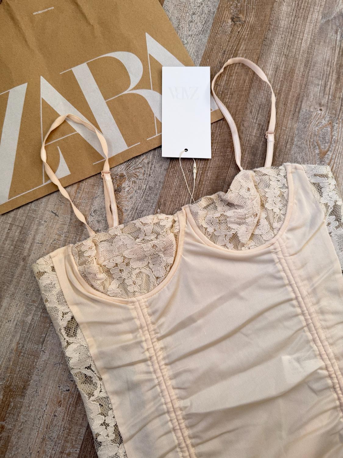 CORSETRY-INSPIRED TOP WITH LACE - Image 3