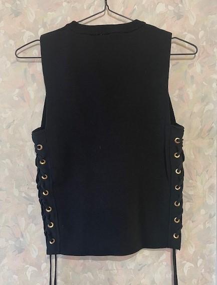 KNIT TOP WITH SIDE KNOTS - Image 2
