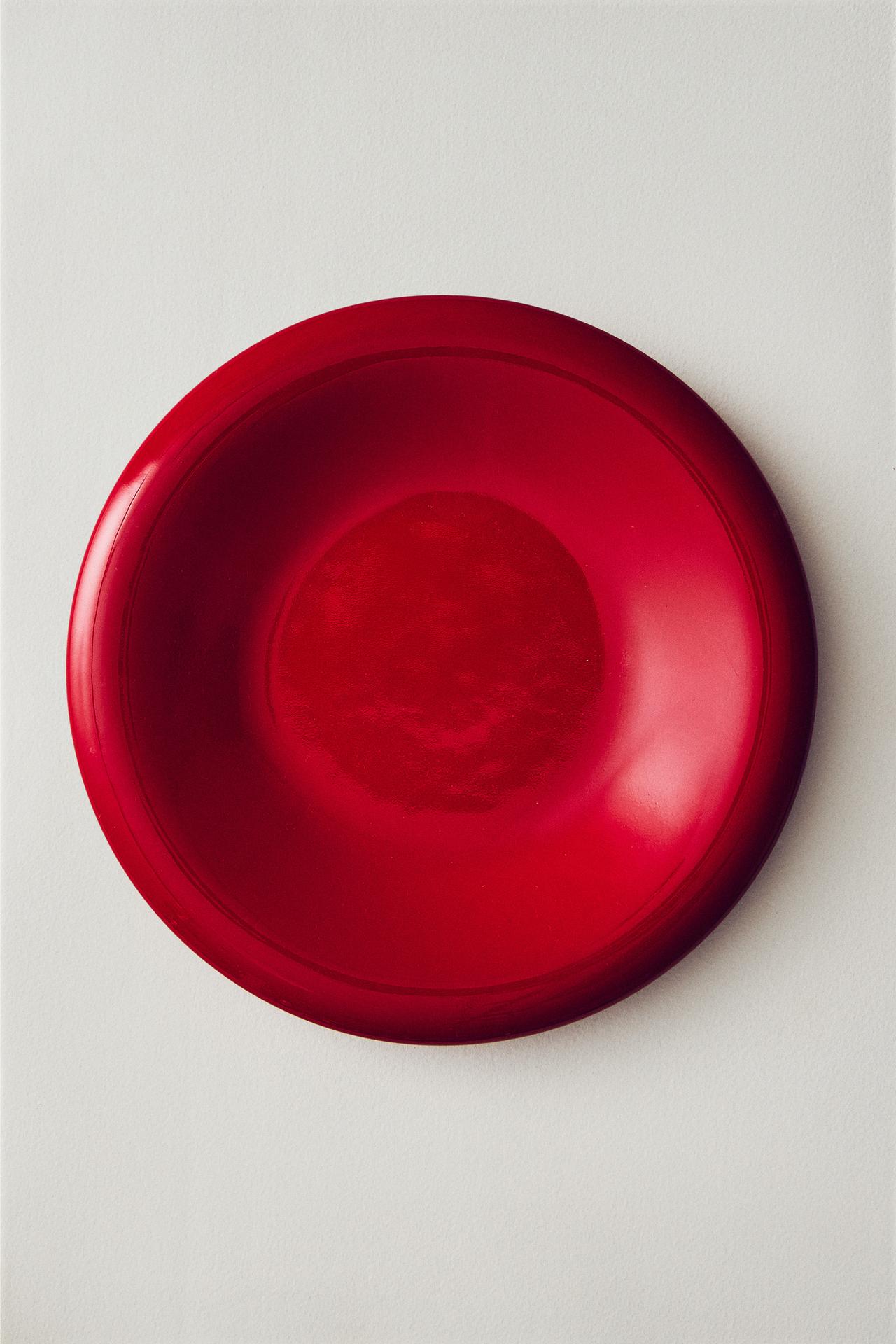 ENAMELLED STONEWARE DESSERT PLATE — Red