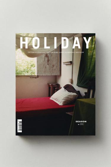 HOLIDAY INTERIOR MAGAZINE (ENGLISH) - Red by Zara