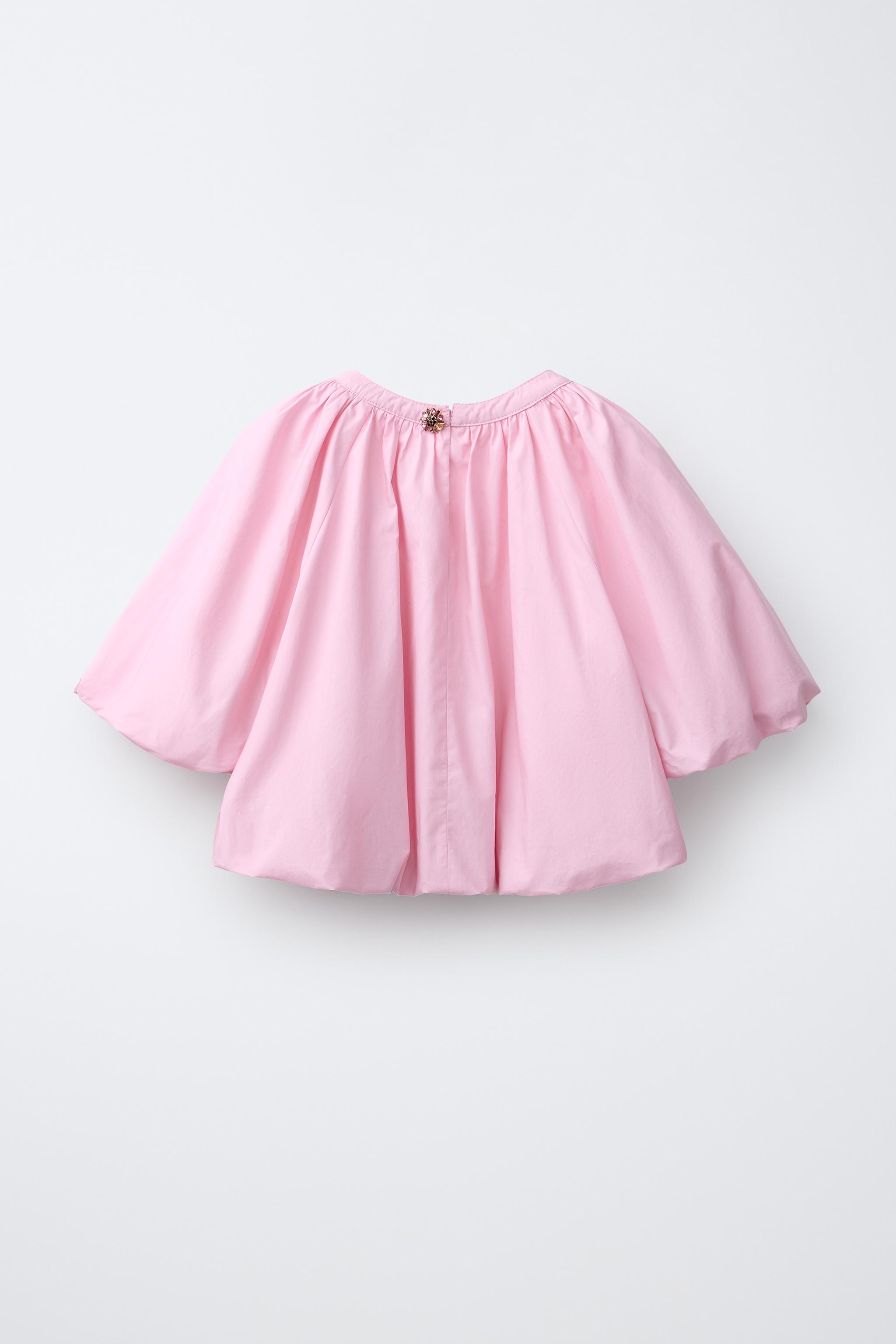 JEWEL BUTTON PUFF SLEEVE TOP