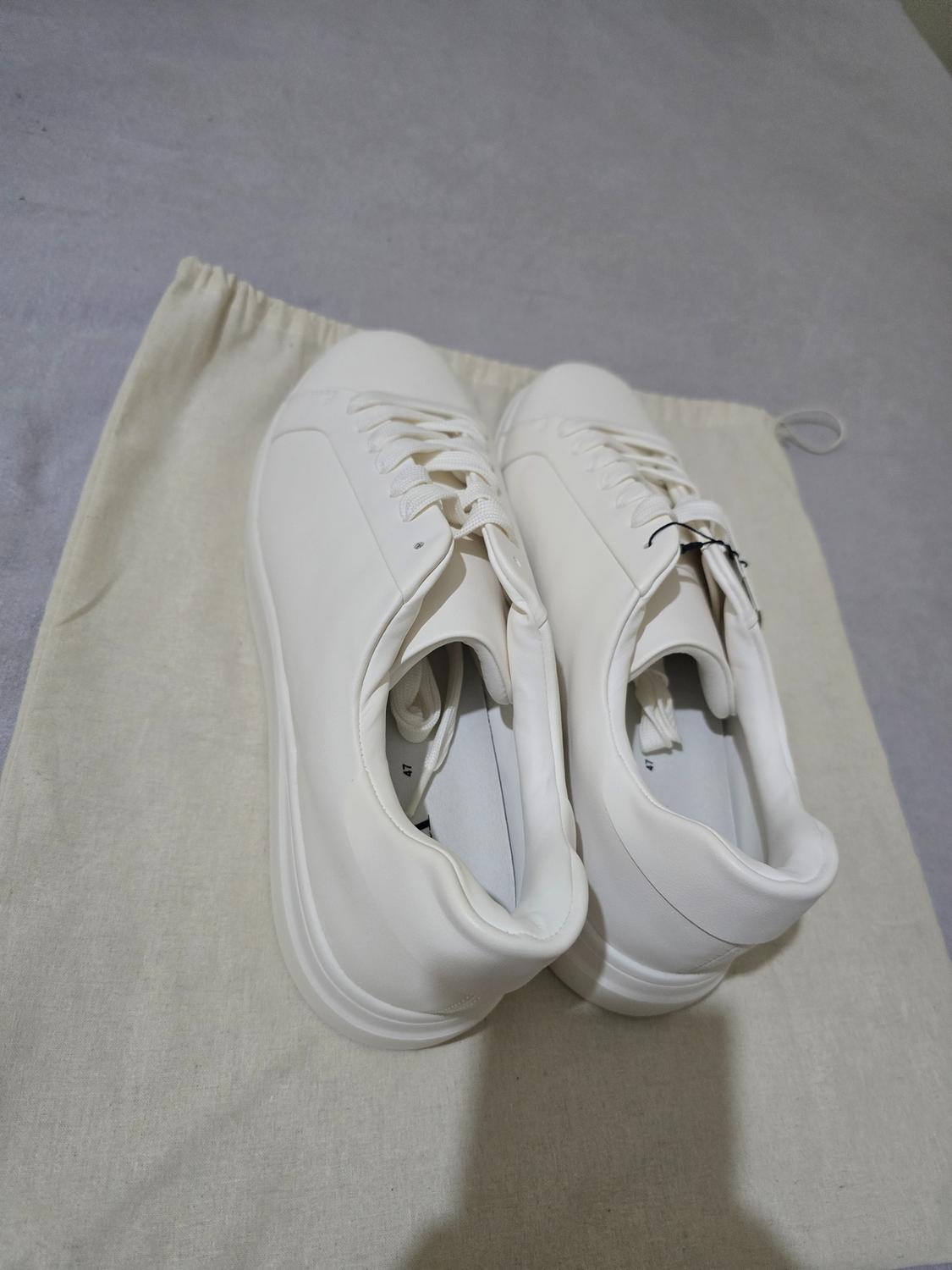 CHUNKY MONOCHROME TRAINERS - Image 4