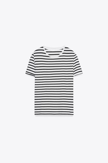 VERWASCHENES T-SHIRT MIT KURZEN ÄRMELN - Gestreift von Zara