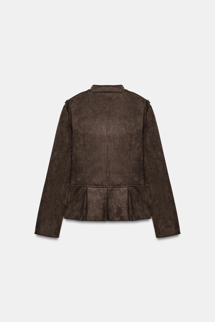 Chaqueta con botones tipo peplum 7