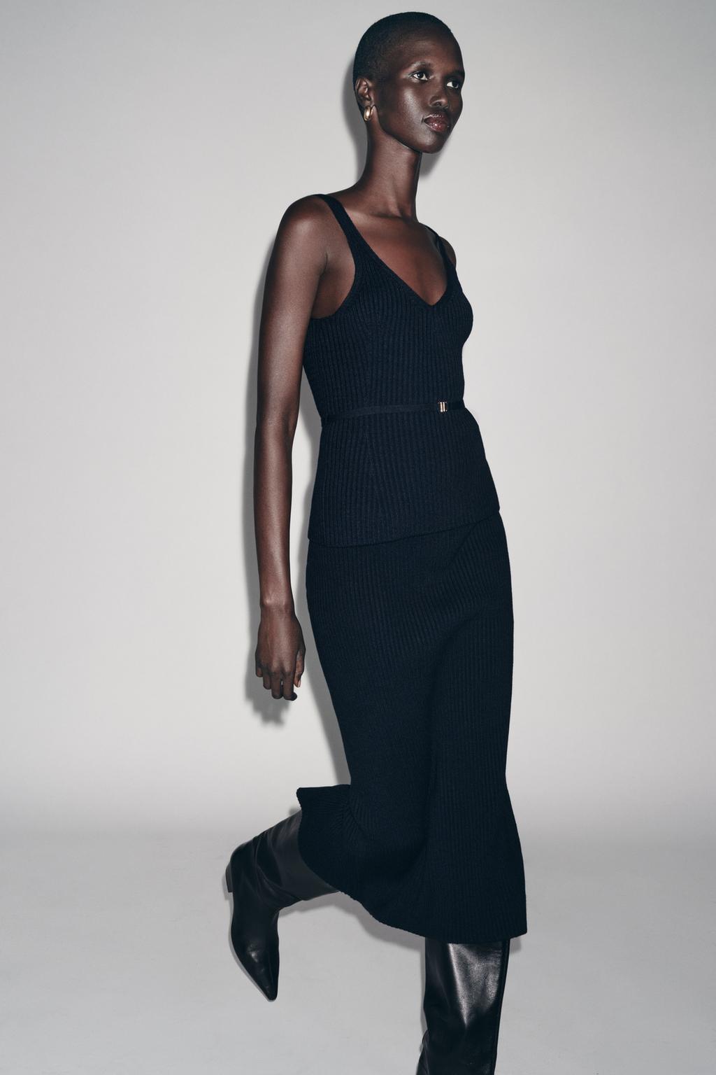 RIBBED KNIT MIDI SKIRT