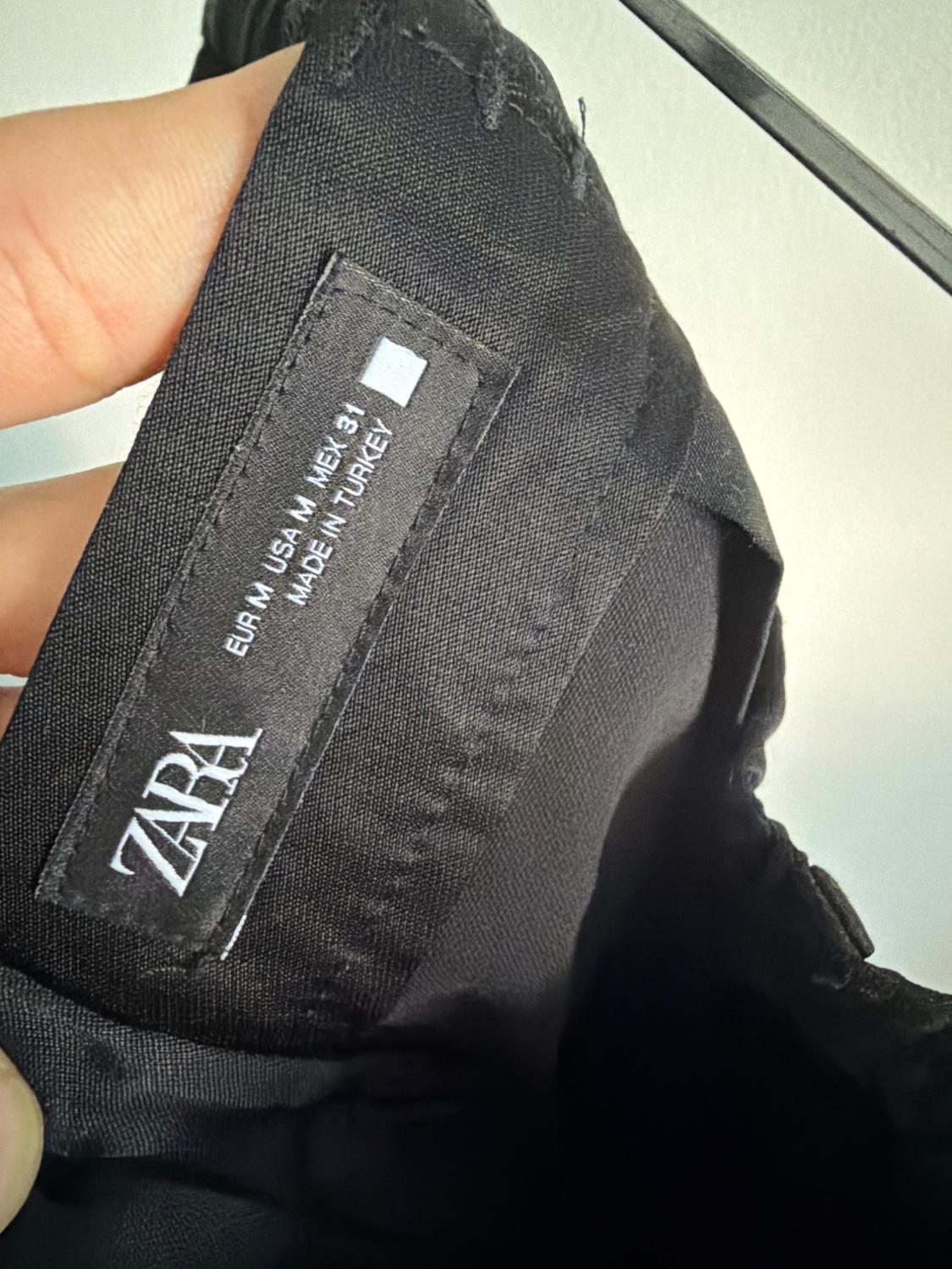 PANTALÓN SATINADO PLIEGUES - Image 3