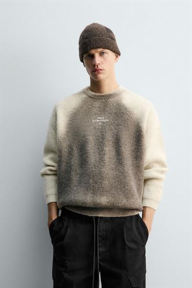 JUMPER LOGOS SPRAY X SR_A - Cream by Zara