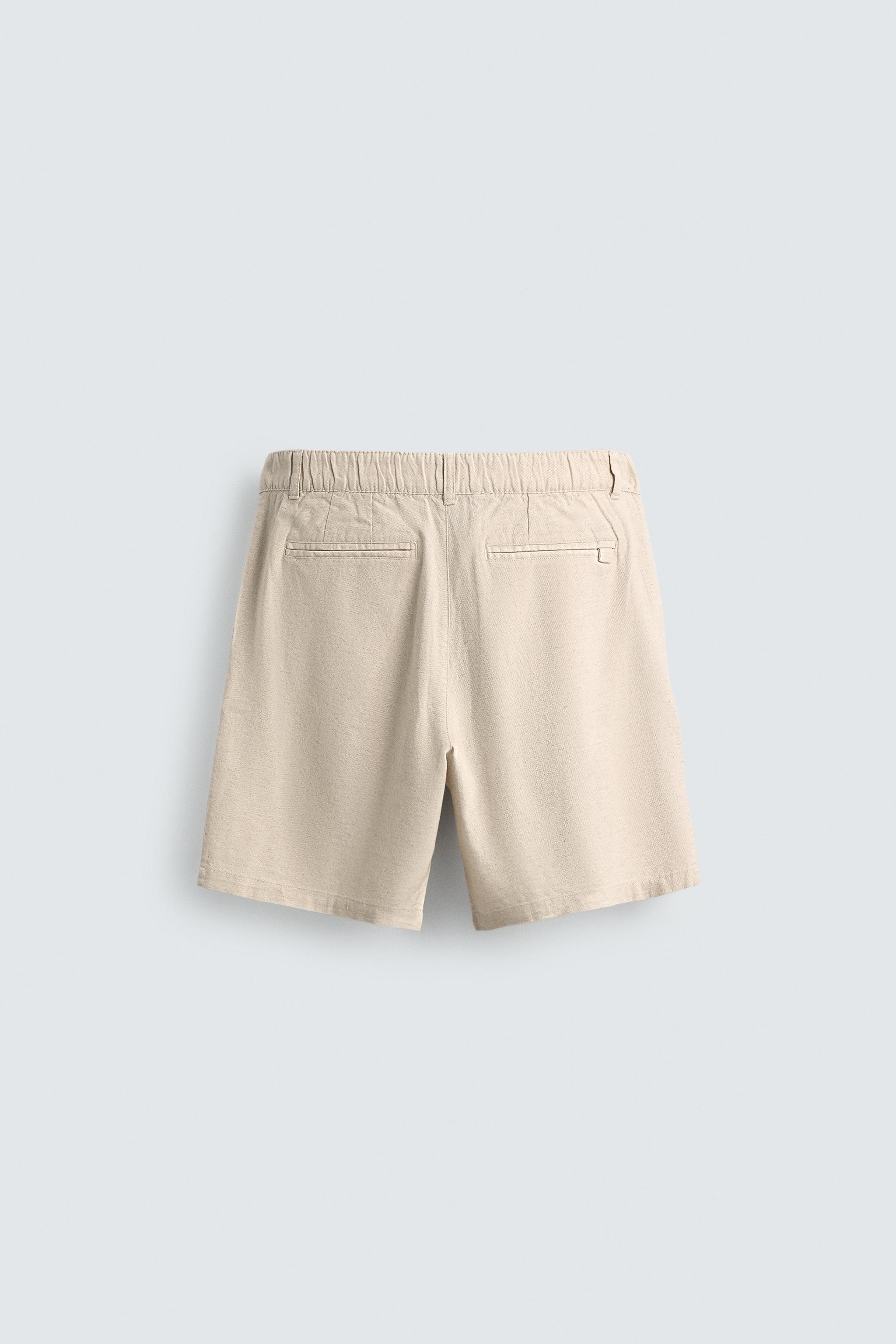SHORT REGULAR FIT STRUCTURÉ