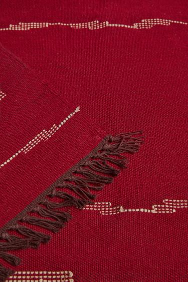 GEOMETRIC PRINT WOOL AND RAFFIA RUG - Red by Zara