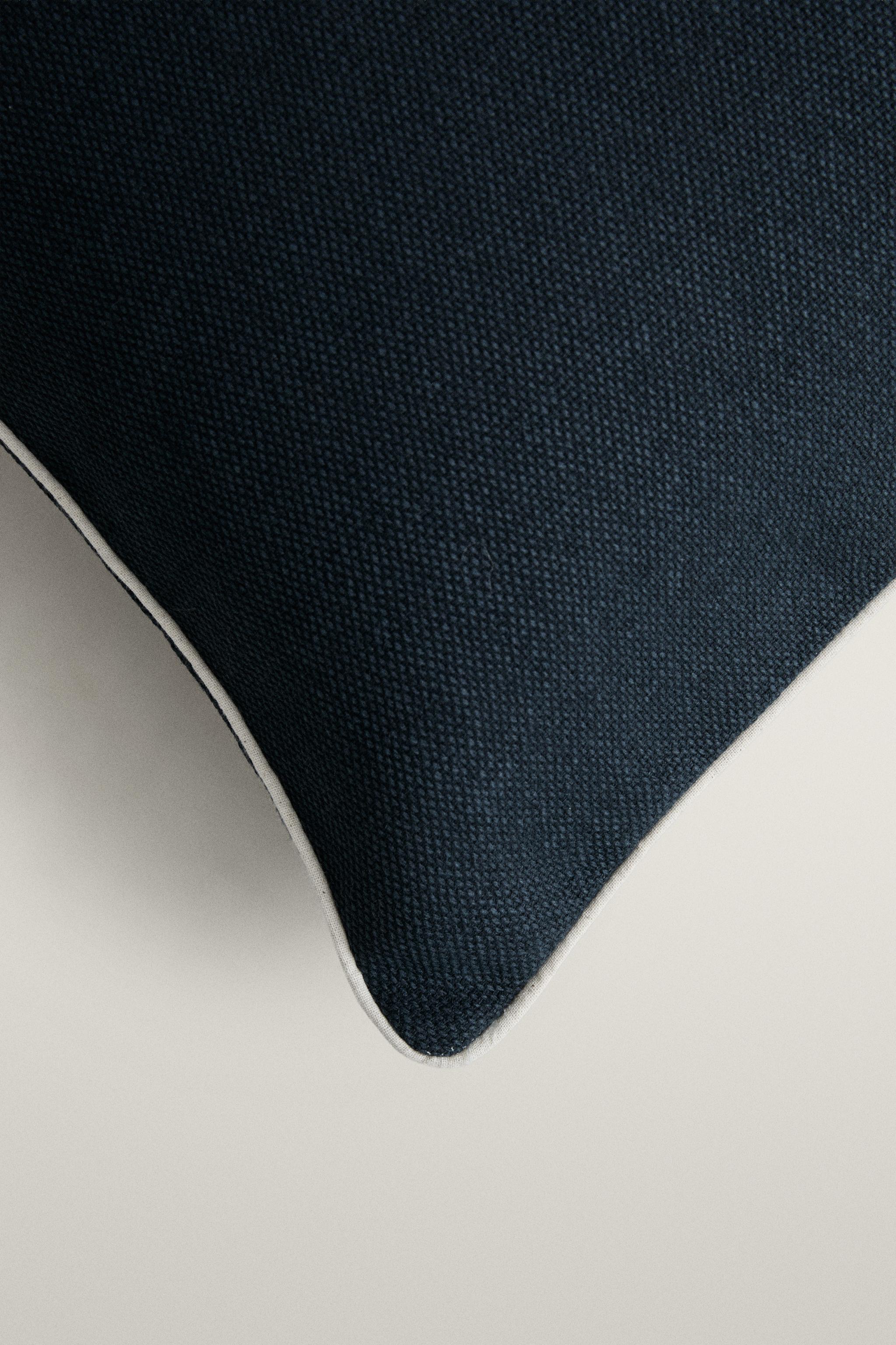 PIPING THROW PILLOW COVER — Blue
