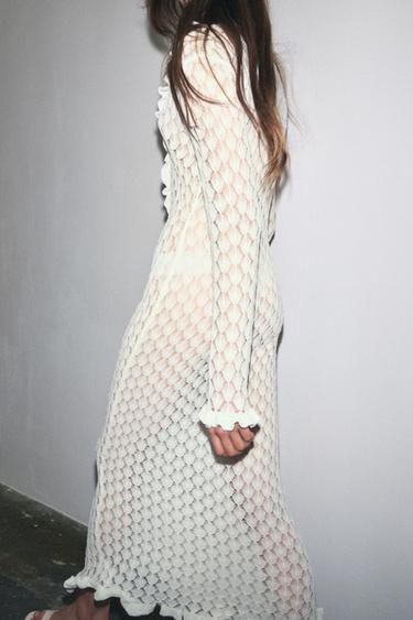 ROBE LONGUE EN MAILLE POINTELLE À VOLANTS - Blanc de Zara - Image 3