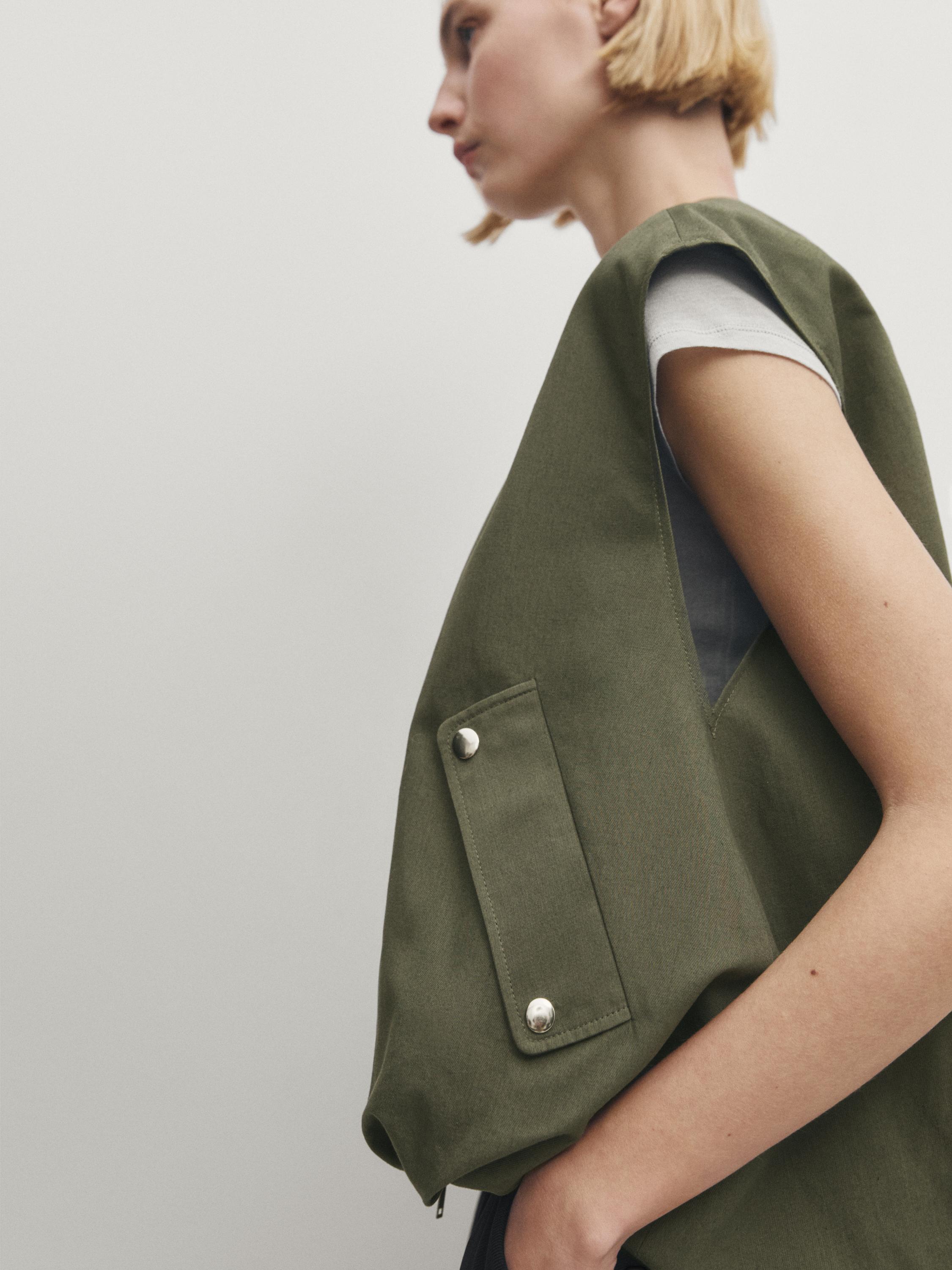 Voluminous vest with zip - Khaki | ZARA Canada