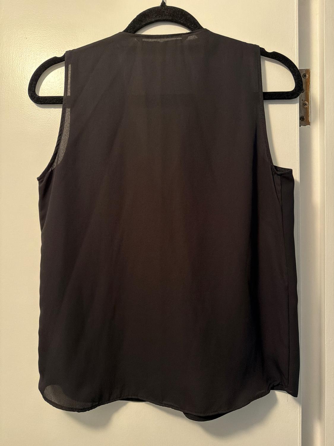 V-NECK TOP - Image 3