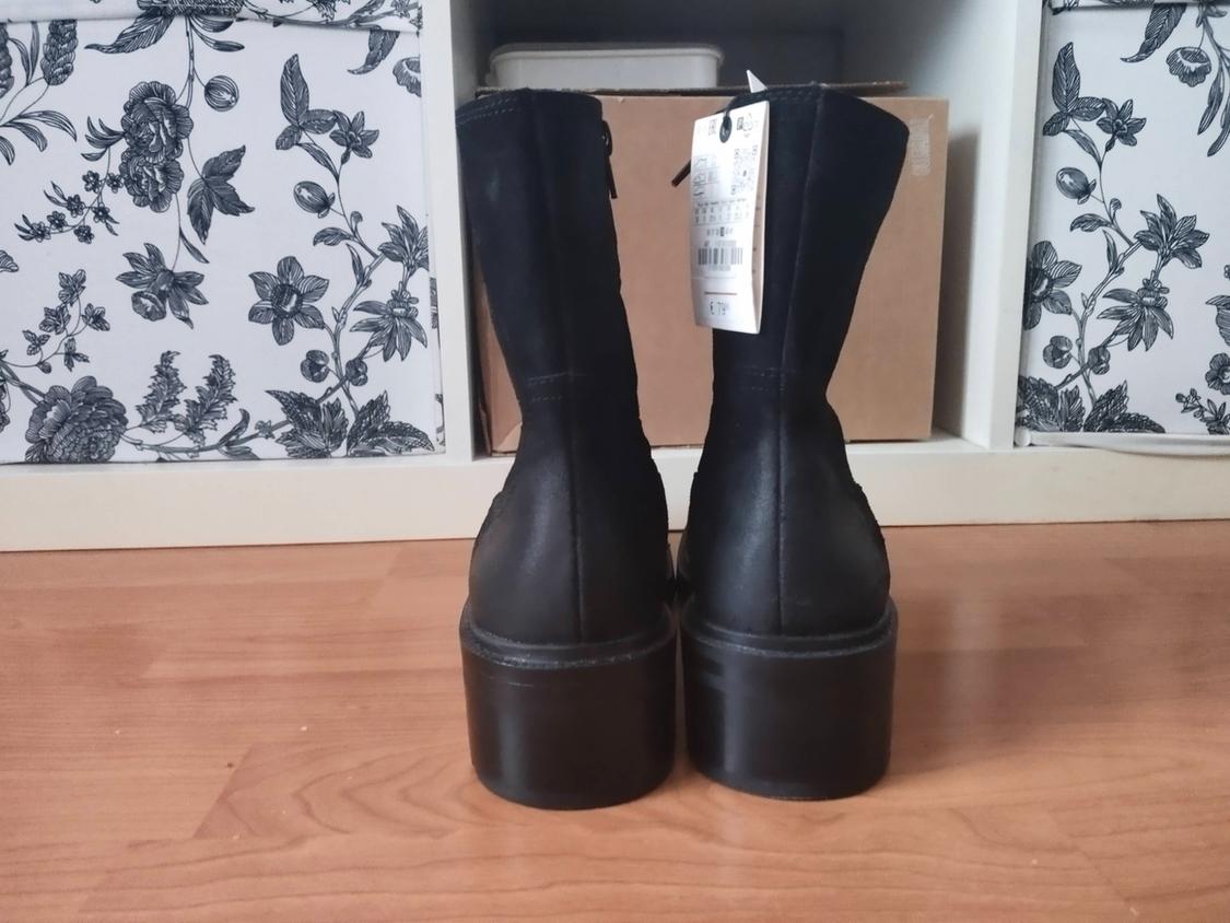 LEATHER ANKLE BOOTS WITH SQUARE TOE - Image 5
