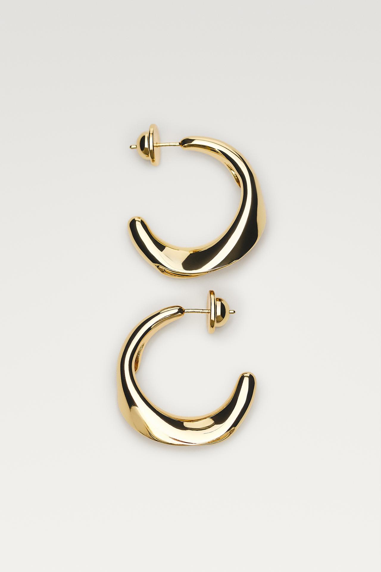 Twist Hoop Earrings — Golden