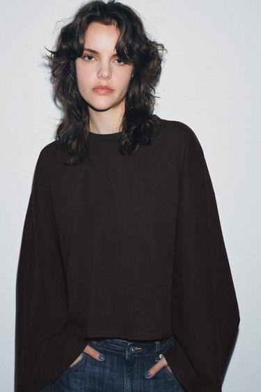 BLUZË ME MËNGË KAPELE - Çokollatë nga Zara