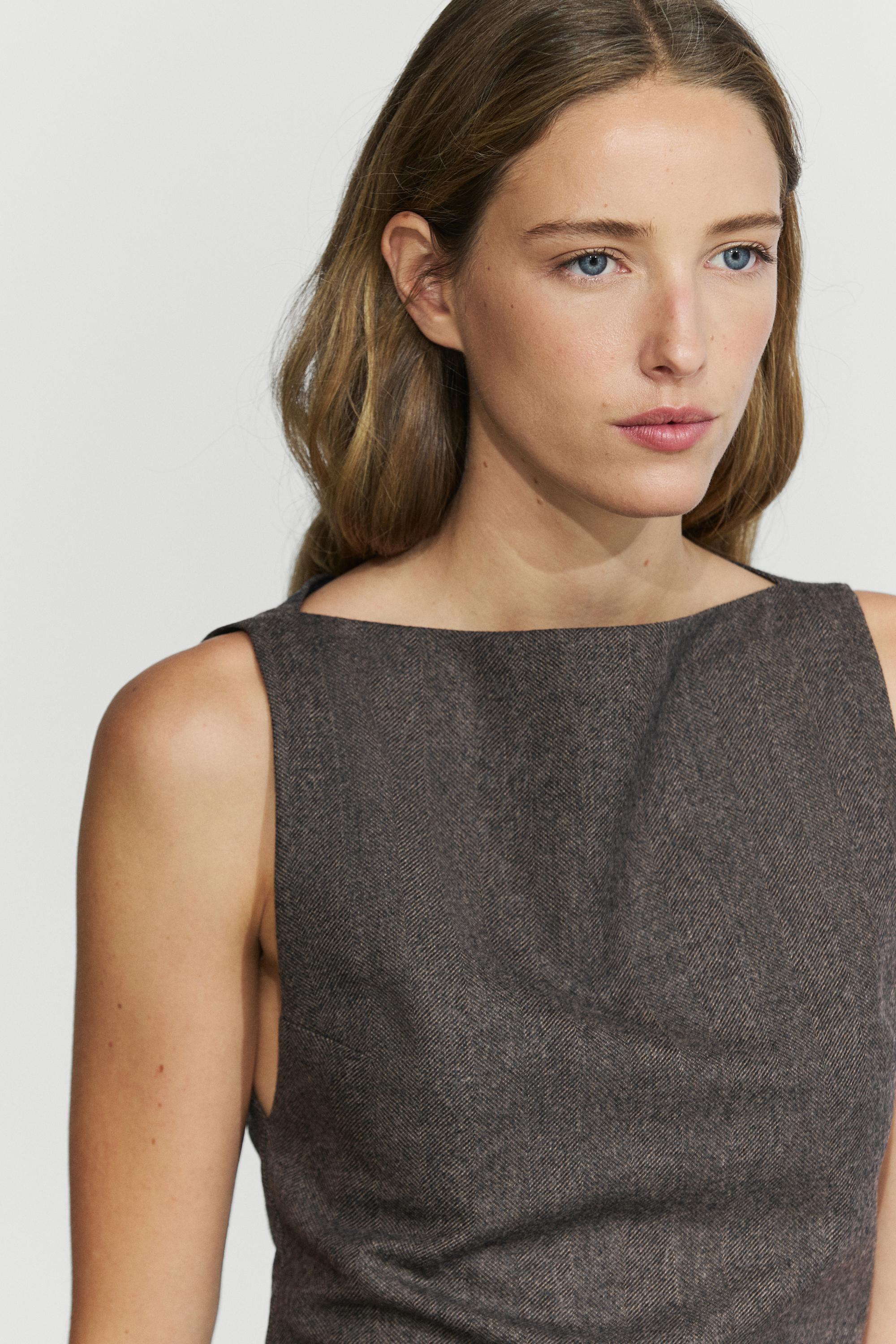 Robe courte col bateau mélange laine