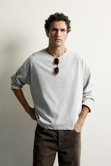 T-SHIRT IN RELAXED FIT MET LANGE MOUWEN - Grijs gemêleerd van Zara