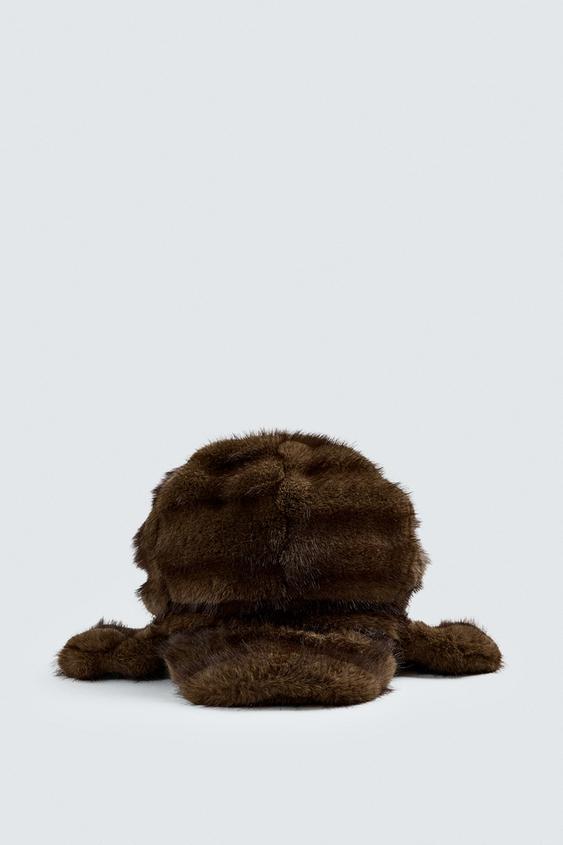 GOOFY EARS FAUX FUR CAP HARRY LAMBERT FOR ZARA X DISNEY