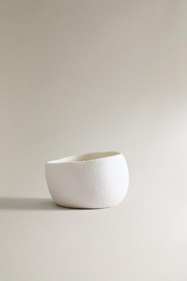 DECORATIVE TEXTURED CANDLE - White by Zara
