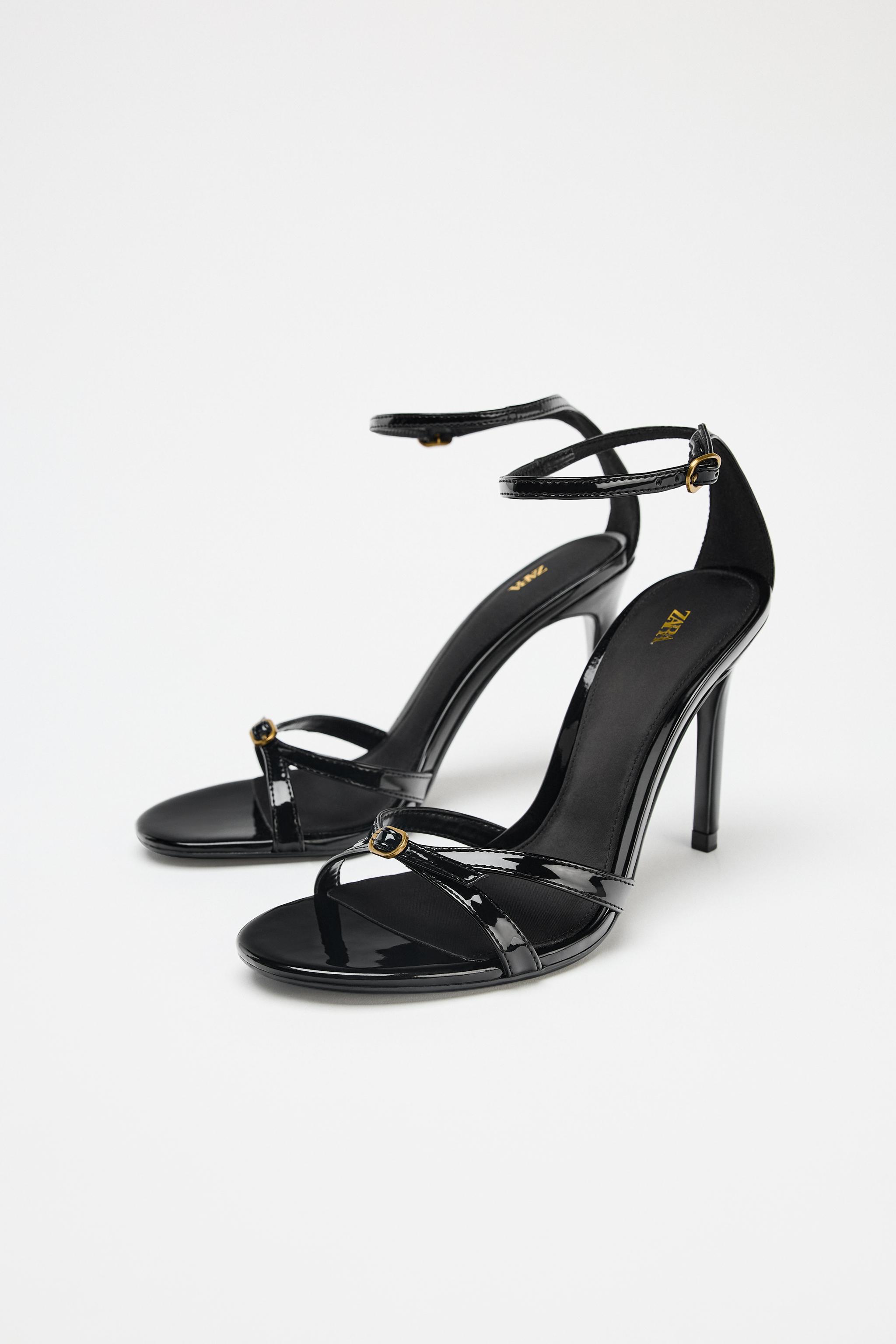 SANDALES À TALONS HAUTS ET BOUCLE