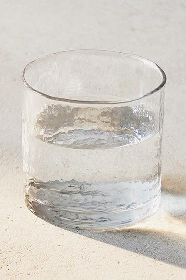 HAMMERED GLASS TUMBLER - Transparent by Zara - Image 6