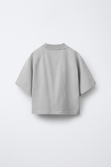 ENSEMBLE T-SHIRT ET BERMUDA TEINT EN PIÈCE - Gris de Zara - Image 2
