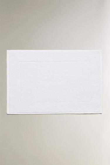EXTRA SOFT BATH MAT - White by Zara