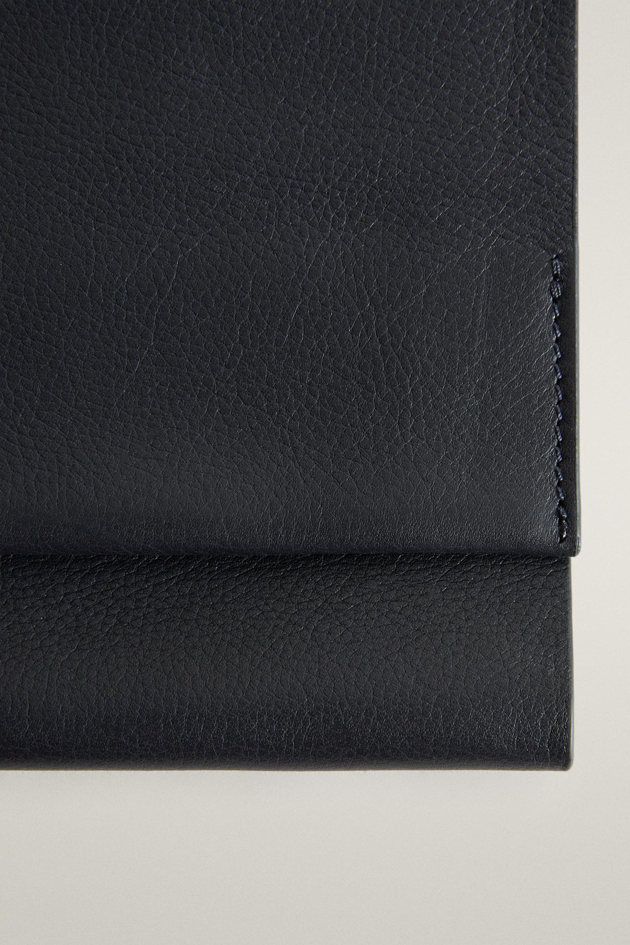 BLUE A5 LEATHER NOTEBOOK COVER — Blue